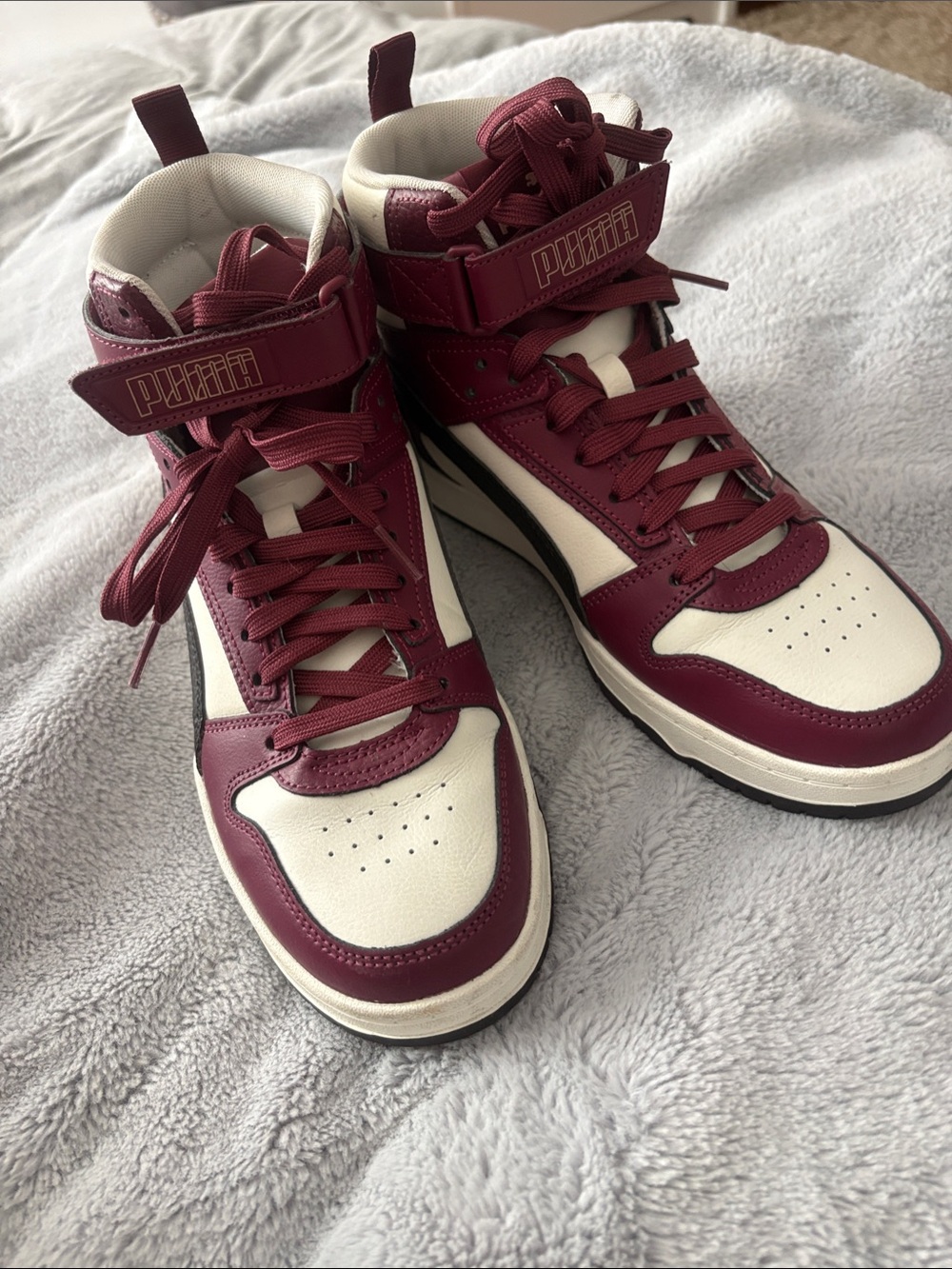 EUC Men’s Puma Rebound Layup High-Top Sneakers - Burgundy and White Size 9